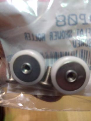 Picture of 3/4 FLAT SHOWER ROLLER W/SCREW