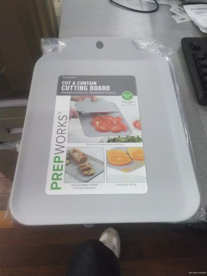 Picture of Cut & Contain Cutting Board - Medium