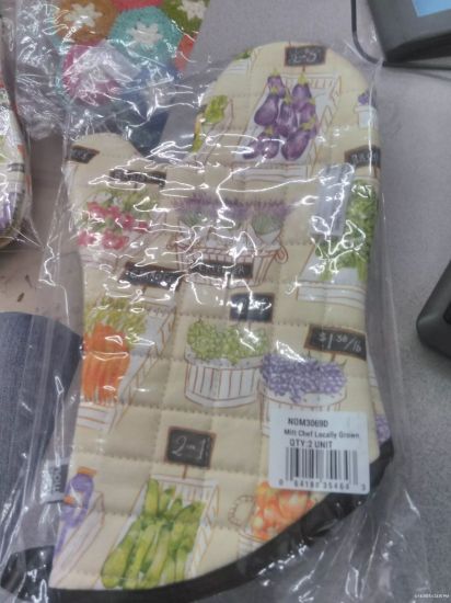 Picture of Chefs Mitt Locally Grown